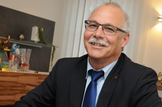 Günther Mitterer gewann die Stichwahl in St. Johann und bleibt damit Bürgermeister.