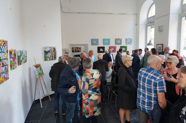 Die sensationelle „Die Welt in Stoff“ Werkpräsentation
ist noch bis Freitag 29.März 2018 täglich von 14-19 Uhr
in der Galerie Sandpeck Wien 8, Florianigasse 75
zu sehen!
mehr www.sandpeck.com