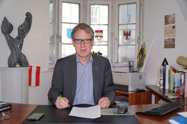 Bgm. Luis Oberer legte interessante Zahlen vor. | Foto: Reichel