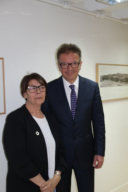 Inés Sabanés, Stadträtin für Umwelt und Mobilität  in Madrid, mit Landesrat Rudi Anschober. | Foto: Christine Steiner-Watzinger