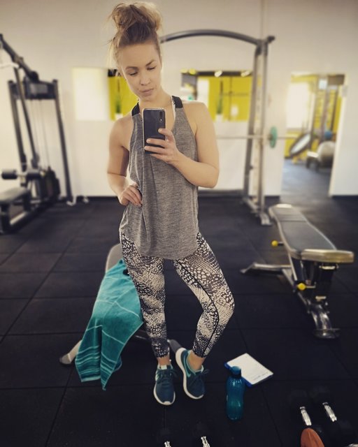 Vier Mal pro Woche macht Lisa Laber Krafttraining im Fitnesstudio.
