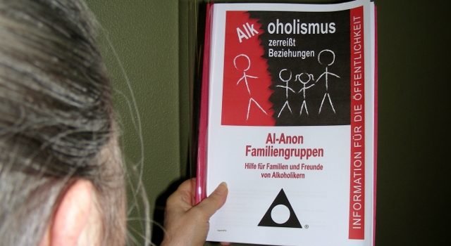 Im Radio können Betroffene anonym sprechen.
