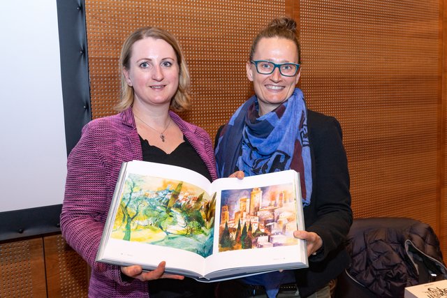 Isabell Ellmauer und Claudia Magauer von den Buchhandlungen Ellmauer in Zell am See bzw. Mittersill.