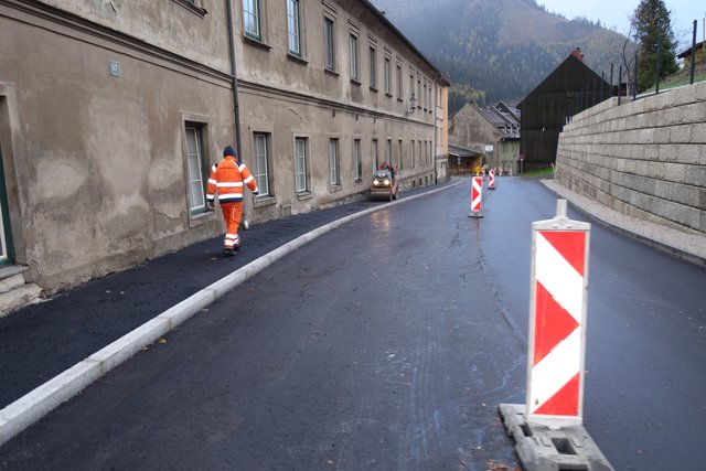 In Vordernberg kommt es im Bereich der Ortsdurchfahrt aufgrund von Bauarbeiten zu massiven Verkehrsbehinderungen. | Foto: Land Steiermark