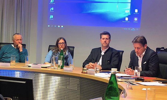 Stefan Seiwald (g. re.) erklärte im Gemeinderat seinen Rücktritt.