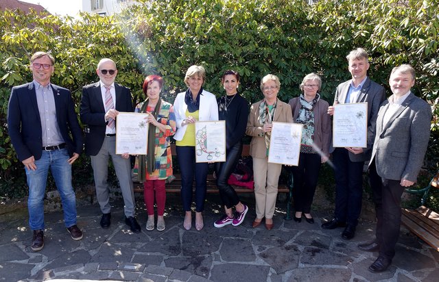 Für ihr besonderes Engagement in Sachen Klimaschutz erhielten Weizer Schulen das Umweltzeichen. | Foto: Stadtgemeinde Weiz