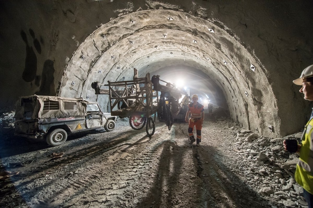 Unter den Alpen hindurch: der Brenner-Basistunnel in "Erde"
