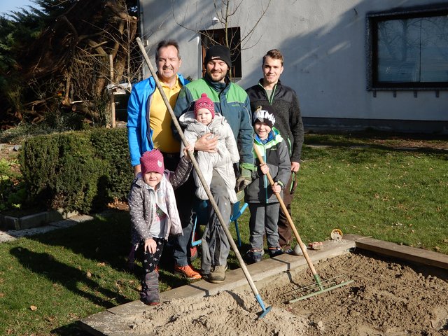 v.l.: Fritz Auinger, Hannes Preitfellner, Lukas Pfeiffer und die Kinder Valerie, Elisa und Florian Preitfellner.