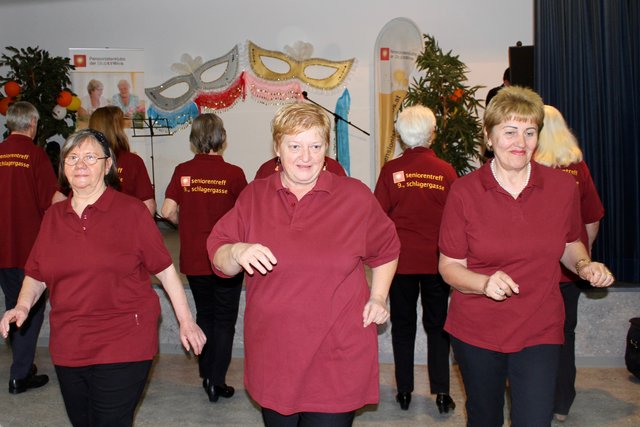 Offene Bühne im Pensionistenklub Wehlistraße: Mit dabei war die Line-Dance Gruppe der Schlagergasse.