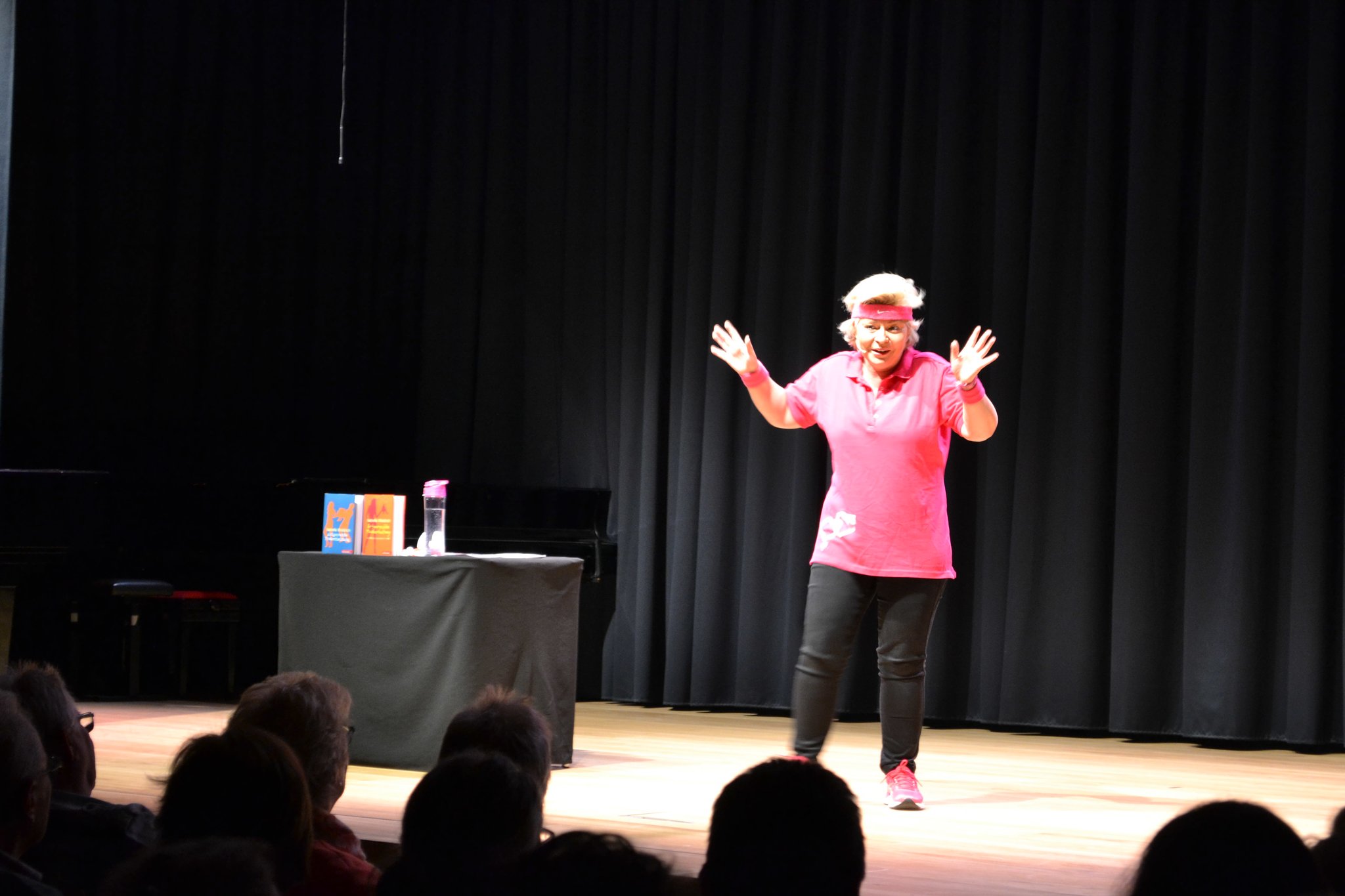 Kabarett Mannerschnupfen Mit Isabella Woldrich In Bad Tatzmannsdorf Oberwart
