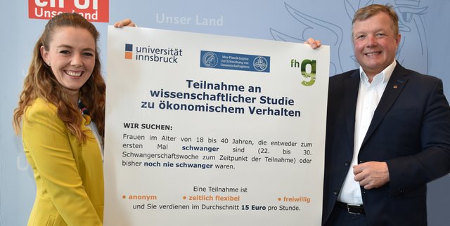 Dr. Helena Fornwagner sucht Teilnehmerinnen für eine Studie über Schwangere: Diese Untersuchung wird vom Land Tirol gefördert, rechts Wissenschaftslandesrat Bernhard Tilg | Foto: Land Tirol/Schwarz