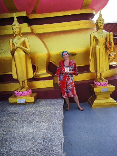 Regionautin beim Big Buddha in Koh Samui | Foto: Manuela Majer