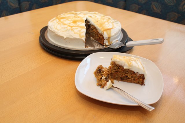 Ein saftiger Karottenkuchen schmeckt nicht nur zu Ostern gut. | Foto: Foto: Knoflach-Haberditz