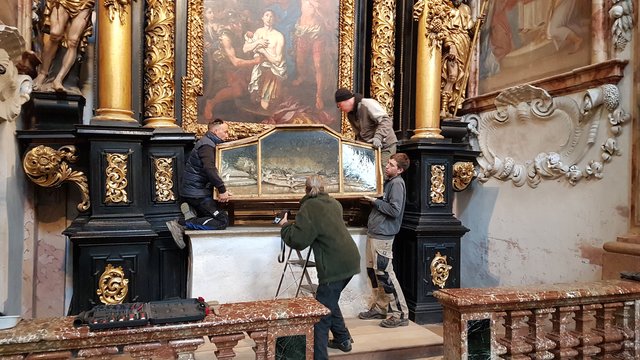 Der Altar wird zur Sanierung großteils abgebaut | Foto: Stift Schlierbach
