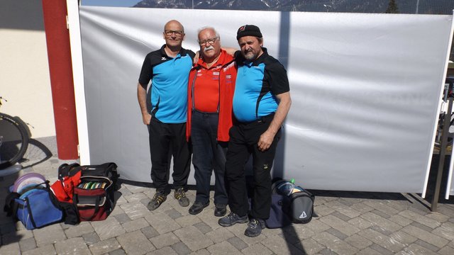 Die Sieger der Gruppe C v.l.: Josef Hoffmann, Obmann des SV Lechaschau Jörg Haberditzl und Eberhart Pienz. | Foto: SV Lechaschau