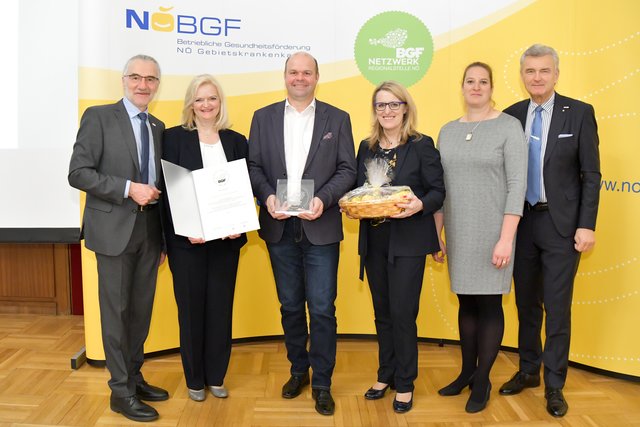 2. Obmann-Stv. KR Michael Pap, Prok.Monika Schober, GF. Ing. Franz Schober ( Elektro Schober GmbH) , Landesrätin Ulrike Königsberger-Ludwig, Ina Rossmann-Freisling, BA, MA (FGÖ), 1. Obmann-Stv. KommR Ing. Norbert Fidler | Foto: zVg