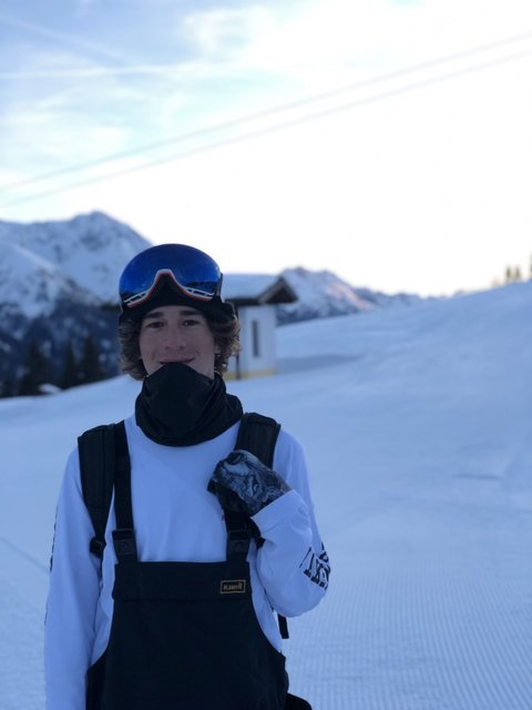 Hannes Rudigier konnte sowohl in der Disziplin Slopestyle als auch im Big Air die Europacup-Gesamtwertung für sich entscheiden und sich dadurch einen Fixstartplatz im Freestyle-Weltcup sichern.