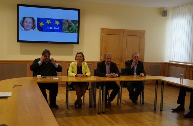Josef Muchitsch mit Bettina Vollath, Andreas Schieder und Ernst Meixner | Foto: Selina Wiedner