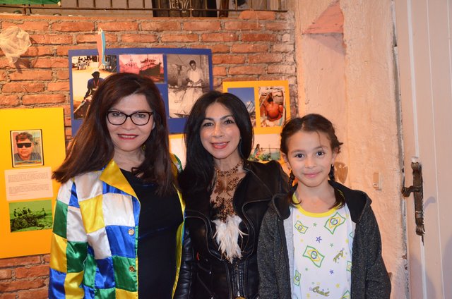 Daniela Santos mit Simone und Dandara Verni