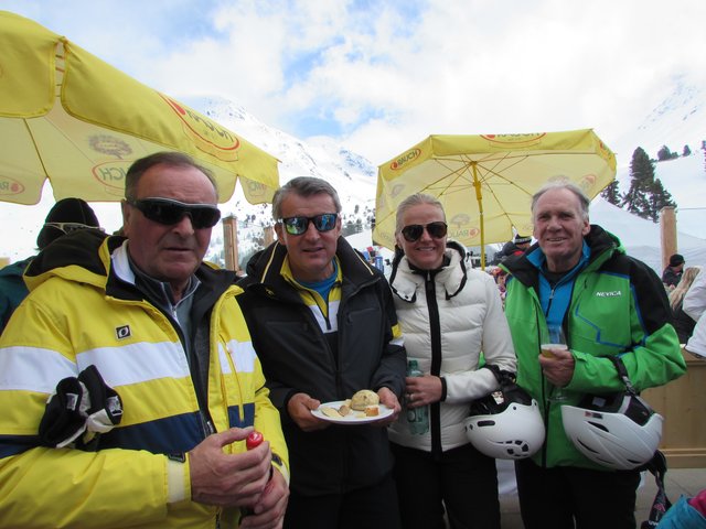 Ischgler in Nauders: Emil Zangerl, Peter und Maria Zangerl, Walter Lechleitner. 