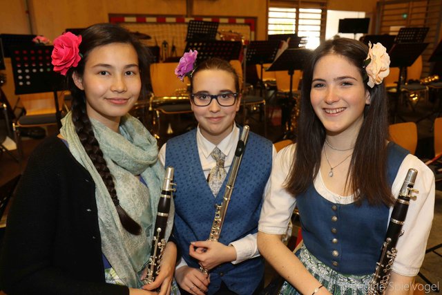 Elisabeth, Katja und Réka hatten sich gut für das Konzert vorbereitet. Das Tullnerbacher Blasorchester unter der Leitung von Kapellmeister Wolfgang Jakesch wurde am Ende von "Fiesta de la Orquesta"  mit standing ovations bedacht. 
