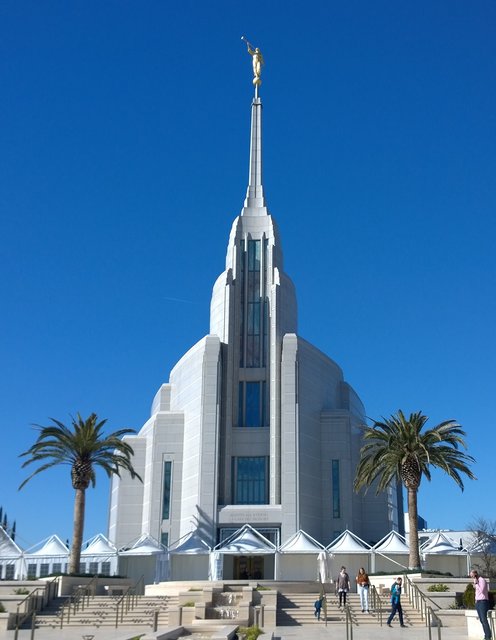 Der vor kurzem errichtete und bereits eingeweihte Tempel in Rom