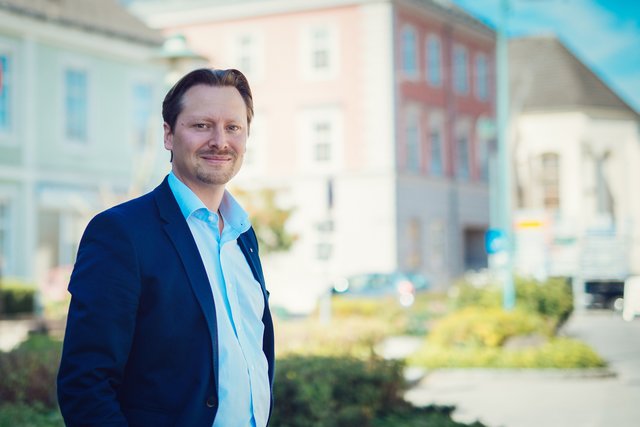 Bürgermeister Rainer Handlfinger bittet alle Ortskundigen die Umleitung in Anspruch zu nehmen.