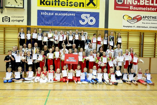 Eine beeindrucke Teilnehmerzahl des Atus Köflach. 62 Turnerinnen und Turner begeisterten die Zuschauer. | Foto: Styriagraf.at