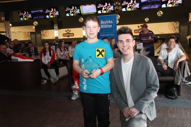 Melks "Sportstar von morgen" Timon Kretzl mit Sebastian Puchinger.