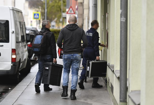 Das Landeskriminalamt ermittelt vor Ort | Foto: zeitungsfoto.at