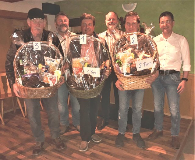 Siegerfoto: Karl Sprangler, Walter Schlegl, Johann Piber, Johann Schrei, Wolfgang Loidolt, Matthäus Parz (v.l.). | Foto: FPÖ Weiz