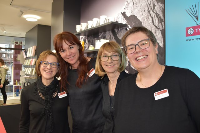 Das Team der Tyrolia Fulpmes: Theresa Thurnwalder, Petra Hofer, Hildegard Gleinser und Filialleiterin Susanne Thaler-Prenn (v.l.) | Foto: Kainz