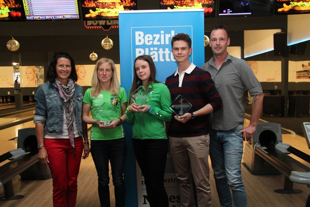 Die erfolgreichen Sportler aus Tulln: Herta Schaupp, Katrin Gstöttner und Savo Kovacevic mit Karin Zeiler und Joachim Pricken.