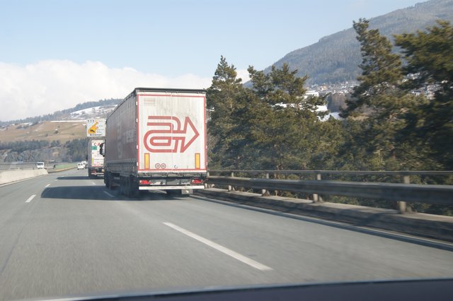 Aufs Tirols Autobahnen könnten in Zukunft weniger LKWs zu sehen sein | Foto: Arno Cincelli