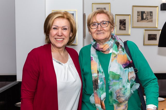 Bezirksvorsteherin Dr. Ilse Pfeffer mit Begleitung | Foto: © Culinarius GmbH | Sophisticated Pictures