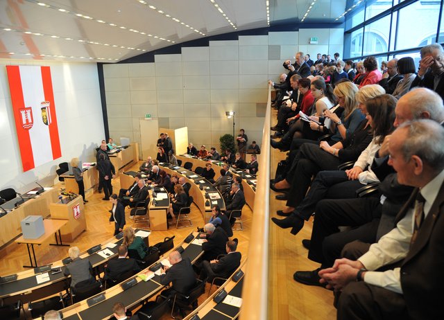 So voll wie auf dieser älteren Aufnahme waren die Besucherränge bei der Gemeinderatssitzung am 11. April nicht. | Foto: Stadt Linz