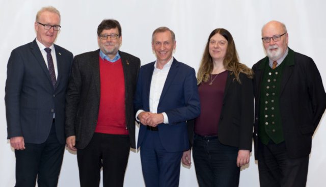 Die Spitzenkandidaten der in der AK-Vollversammlung vertretenen Fraktionen: Gosch, Luttenberger, Pesserl, Hofmann, Korschelt. | Foto: Temel/AK Stmk.