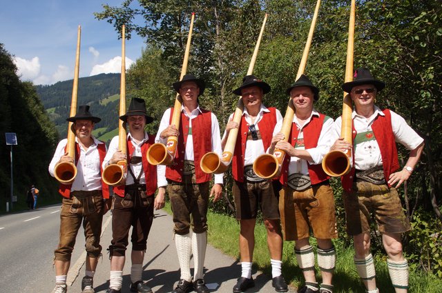 Das Alphorn-Team des Auner Alpenspektakels. | Foto: Auner Alpenspektakel
