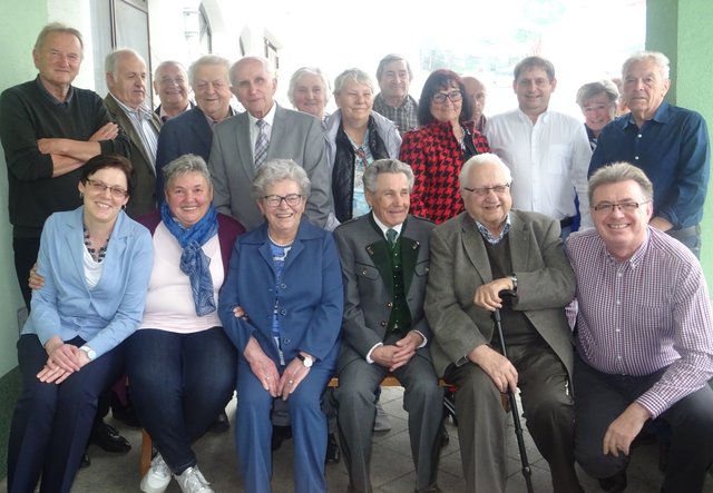 Revue passieren Sie und die anderen elf Senioren treffen sich jeden Freitag Frauen treffen sich tglich zum stilvollen Kaffeetratsch OBERPULLENDORF (EP). Lokales | Beitrge zur Rubrik aus Oberpullendorf - menus2view.com