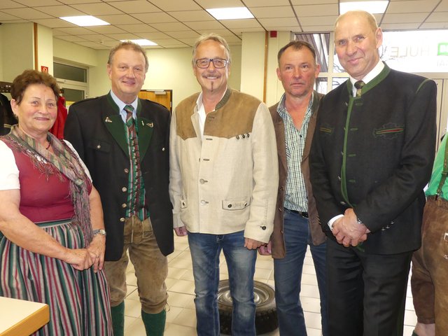Kathi Weinzierl, Toni Kogler, GR Fritz Kovacic, Reinhard Schwarzl und Ernst Zwanzleitner (v.l.). | Foto: SUMT