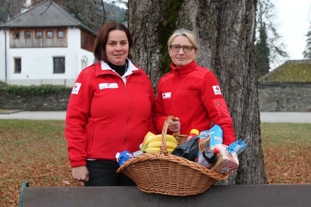 Die Spittaler Mitarbeiter von der Tafel Österreich stehen am Karfreitag um 19 Uhr in der Bezirksstelle des Roten Kreuzes Spittal zur Verfügung | Foto: Astner