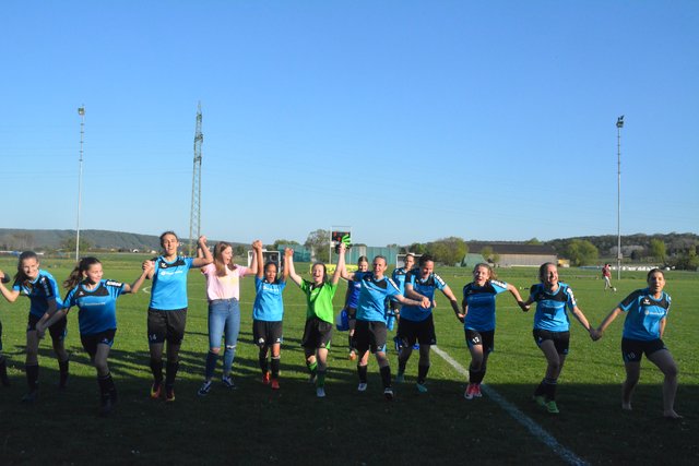 Eine Siegerinnenwelle gab es natürlich auch.