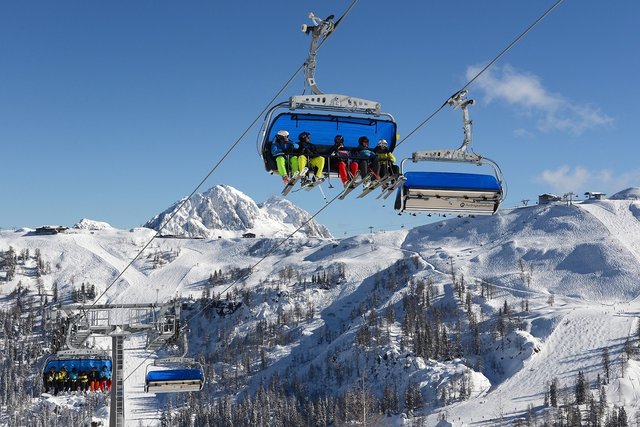 Vor 60 Jahren wurde am Nassfeld der erste Schlepplift gebaut - inzwischen ist es das größte Skigebiet Kärntens und expandiert laufend weiter