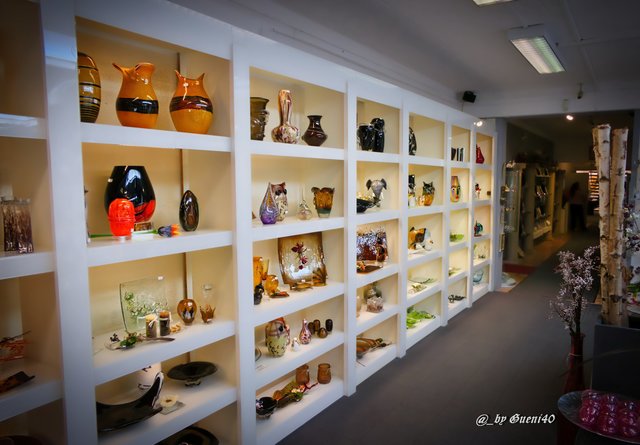 ..........hier werden schon sehr viele Kunstwerke gezeigt.....