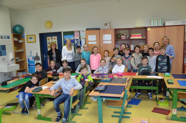 Sabine Naderer-Jelinek kam persönlich vorbei, um sich bei den Kindern zu bedanken.