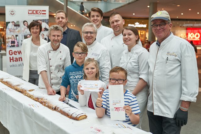 Gemeinsam backen und Gutes tun, so die Konditoren und Bäcker | Foto: Lienbacher