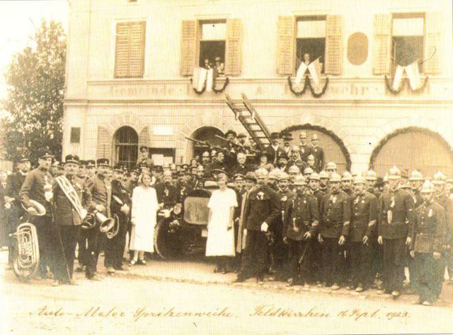 Auch im September 1923 wurde eine Spritzenweihe vorgenommen. | Foto: Feuerwehr Feldkirchen