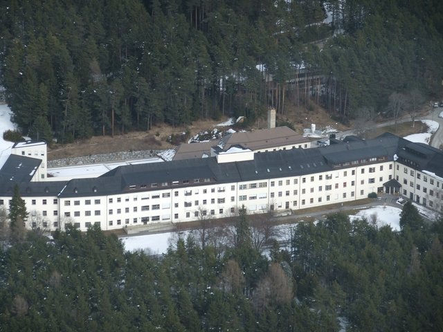 „Aus diesem Blickwinkel müssen auch die Reformen im Tiroler Gesundheitswesen betrachtet werden. Sie sind unumgänglich, um eine Kostenexplosion zu vermeiden und um den hohen Versorgungsstandard in Tirol auf lange Sicht aufrecht erhalten zu können.", so Hermann Kuenz in Bezug auf die Tiroler Spitalsreform.  | Foto: Larcher