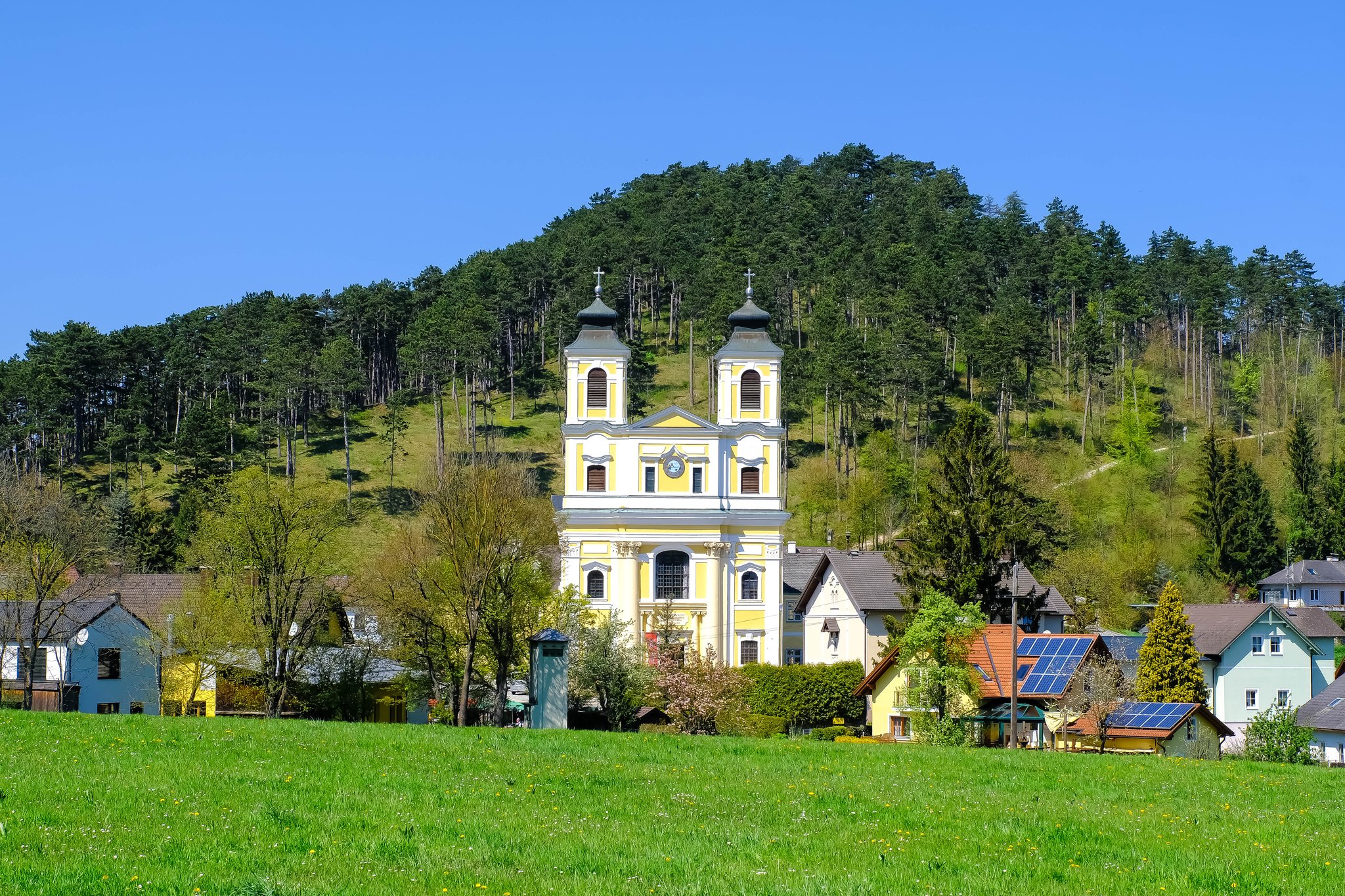 Hafnerberg Panorama Rundwanderweg Wallfahrtskirche Hafnerberg Liesing