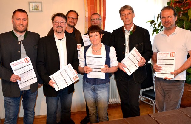 19:00 Uhr Ligist Marktplatz: offizielle Erffnung Folklore Global Freitag, 15.08.2014 13:00 16:00 Uhr: Stiwoller Dorffest Samstag, 16.08.2014 Facebook - Aktuelles ARGE Volkstanz Steiermark